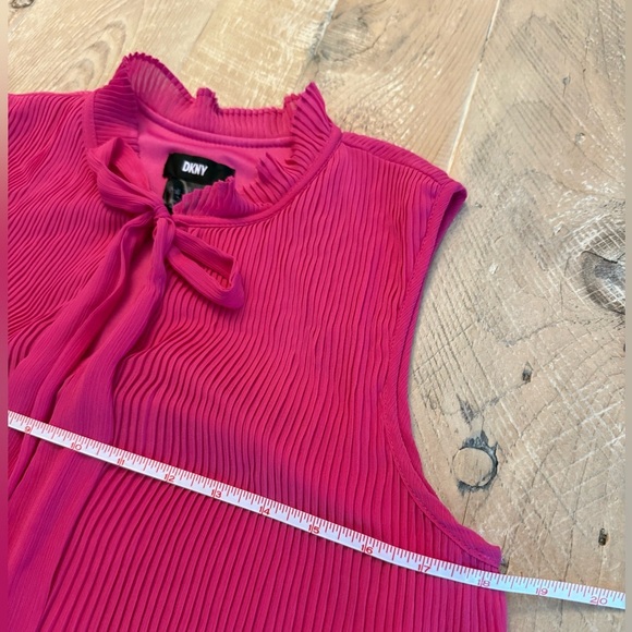 DKNY Women's Tie Neck Pleated Dress Size 8 Hot Pink - Picture 3 of 7